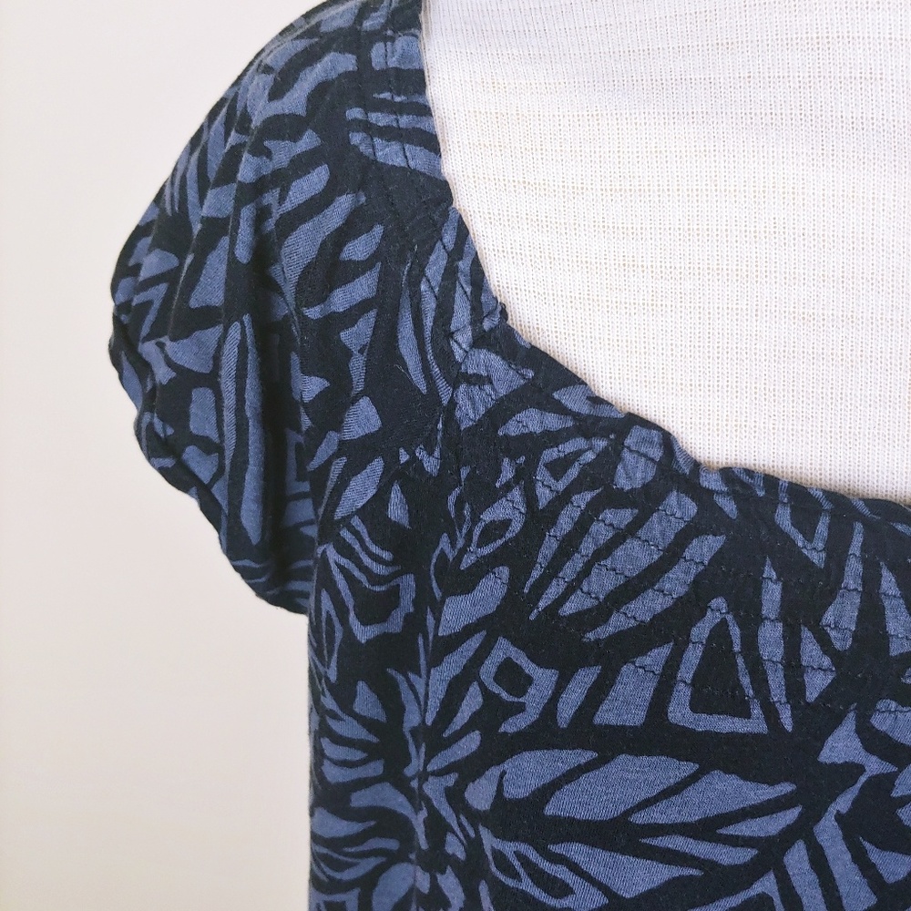 Michael Kors Black Gray Floral Short Sleeve Top - Picture 3 of 6